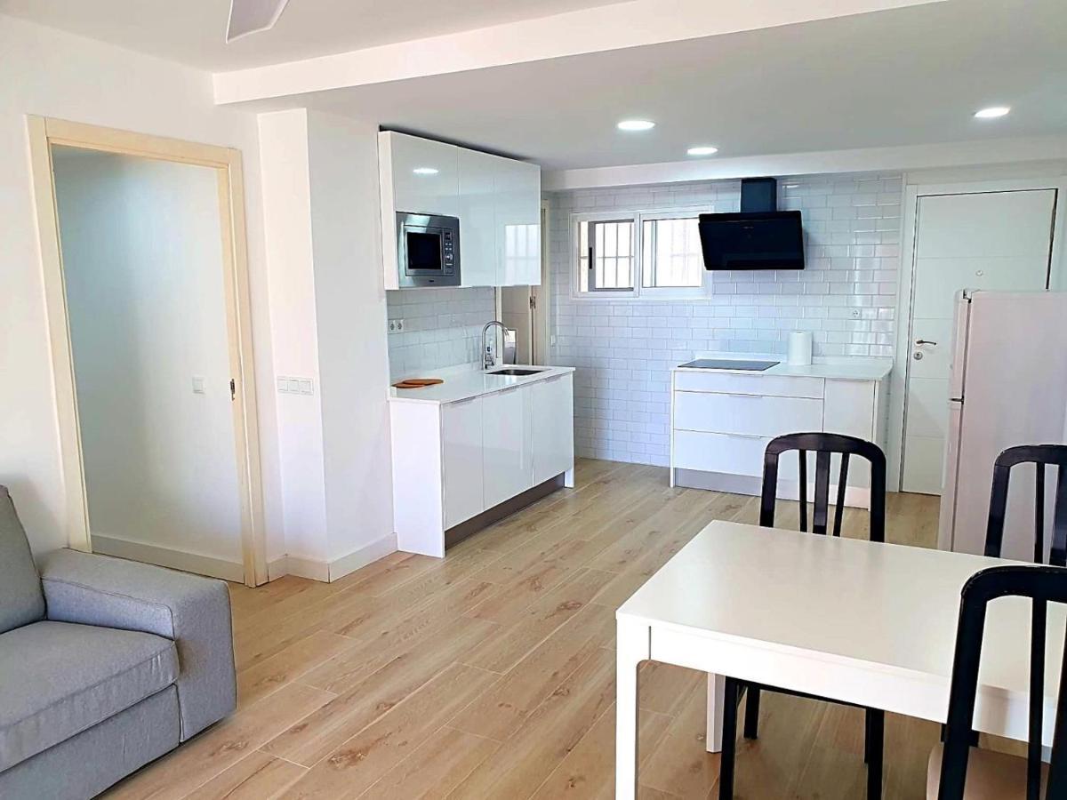 First Line Apartment With 3 Bedrooms And Seaviews Benidorm Exterior foto